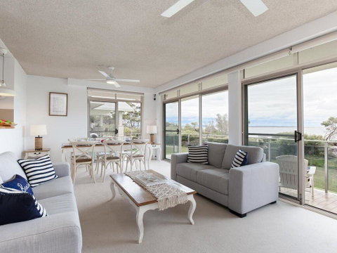 2 'The Helm' 22 Voyager Cl - Stunning Waterfront Unit With Air Conditioning - Accommodation Great Ocean Road 2