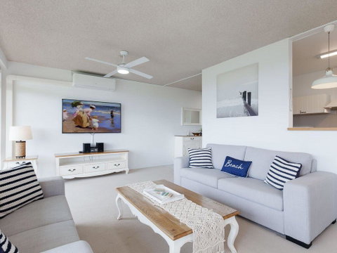2 'The Helm' 22 Voyager Cl - Stunning Waterfront Unit With Air Conditioning - Accommodation Great Ocean Road 3