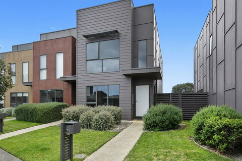 2 Bedroom Townhouse - Family & Corporate Bookings Only - Accommodation Great Ocean Road 3