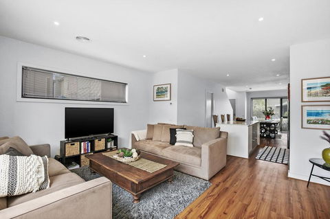 2 Bedroom Townhouse - Family & Corporate Bookings Only - Accommodation Great Ocean Road 2