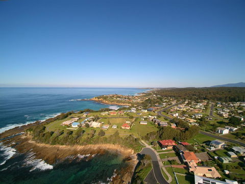 2 Jocelyn Street. Dalmeny - Accommodation Great Ocean Road 0
