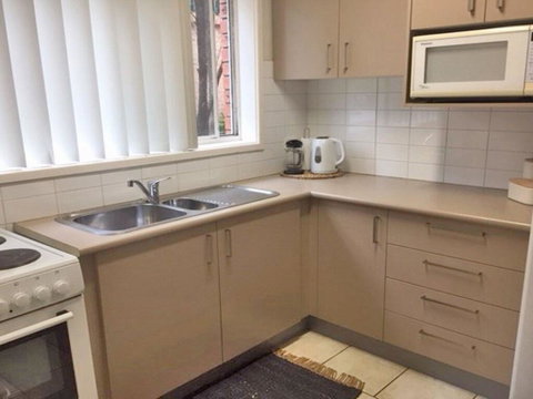 2/10 Catalina Close - Walk To Shoal Bay Beach - Accommodation Great Ocean Road 2