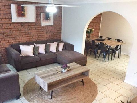 2/10 Catalina Close - Walk To Shoal Bay Beach - Accommodation Great Ocean Road 1