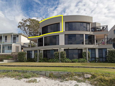 2/137 Soldiers Point Road - Luxury Unit On The Waterfront With Aircon And Free Unlimited Wi Fi - Accommodation Great Ocean Road 1