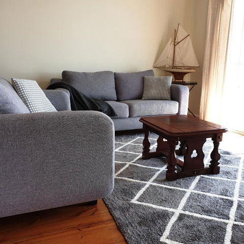 Blue Seas - Beach Front Living - Accommodation Great Ocean Road 2