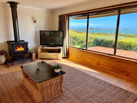 C4 Miles Beach Shack - Accommodation Great Ocean Road 3