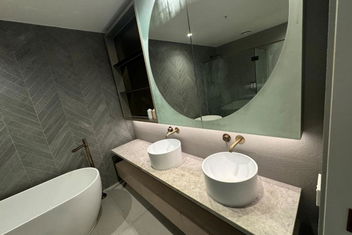 City Meets Bay I Resort Style I 4-Level I Rooftop with Accommodation Great Ocean Road