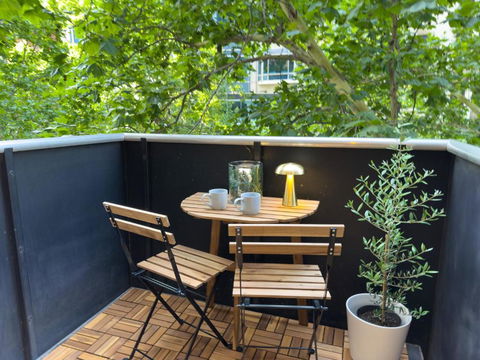 Collins Escape - 2 Bedrooms With Collins St Balcony - Accommodation Great Ocean Road 2