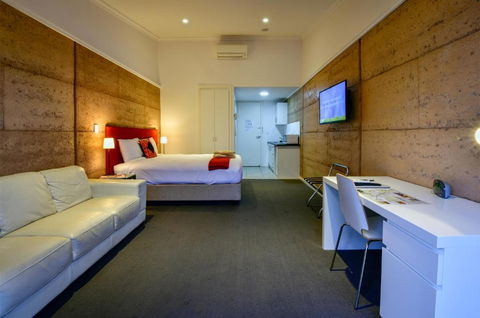 Crossroads Ecomotel - Accommodation Great Ocean Road 0