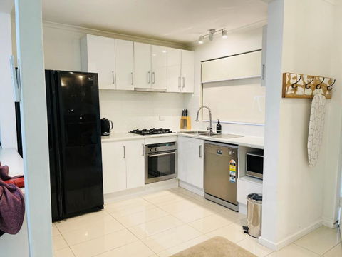 D101 Charming Apartment- Free Parking - Accommodation Great Ocean Road 1
