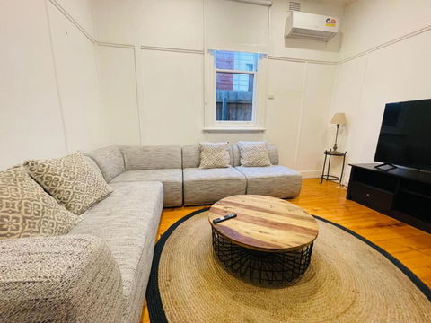 D114 Victorian Central Stay - Accommodation Great Ocean Road 2