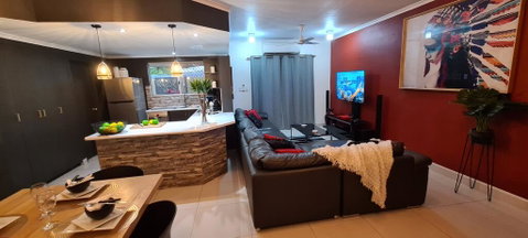 3 BEDROOM CITY ESCAPE - CHAMPAGNE STAYS Darwin - Accommodation Great Ocean Road 1