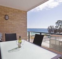 4 'Shoreline' 7 Victoria Parade - views over Fly Point and Marina - Accommodation Great Ocean Road