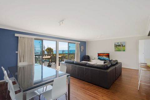 74 Ocean Parade - Accommodation Great Ocean Road 0