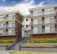 9 'Adriana' 83 Ronald Avenue - fabulous views  aircon - Accommodation Great Ocean Road