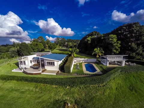 A PERFECT STAY - Byron's Brae - Accommodation Great Ocean Road 0