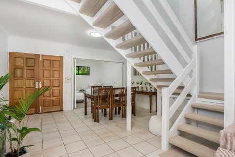 A PERFECT STAY - Byron's Mango Tree - Accommodation Great Ocean Road 1