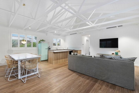 A PERFECT STAY - Sunset Beach - Summer Breeze - Accommodation Great Ocean Road 0
