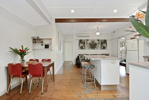 A SWEET ESCAPE - Byron Surf Cottage - Walk To Byron - Accommodation Great Ocean Road 3
