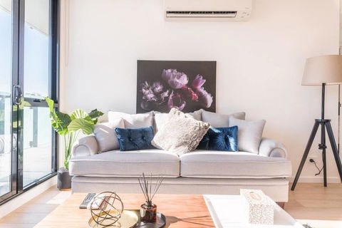 Abbortsford 2 Bed 2 Bath Mountain View Apartment - Accommodation Great Ocean Road 3