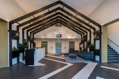 Abbortsford 2 Bed 2 Bath Mountain View Apartment - Accommodation Great Ocean Road 1