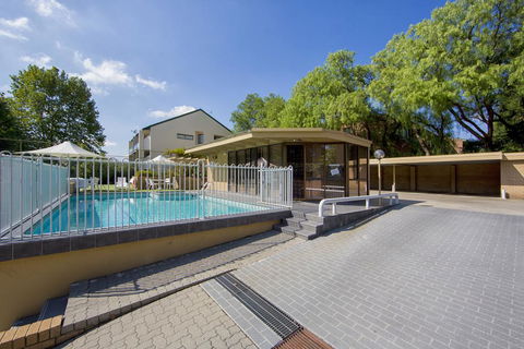 Accommodate Canberra - Kingston Court - Accommodation Great Ocean Road 2
