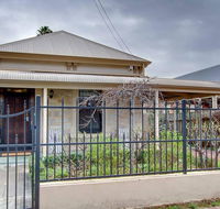 Adelaide close CBD Large Private Studio Apartment in St Peters - Accommodation Great Ocean Road