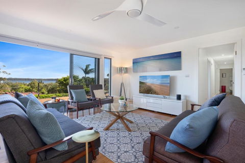 EAST52A - Lake Views - Accommodation Great Ocean Road 0