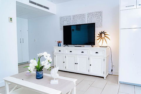 DRIFT PALM COVE- Private 2 Bed -Apartment 2204 - Accommodation Great Ocean Road 3