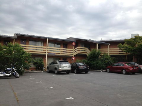 Essendon Motel - Accommodation Great Ocean Road 2