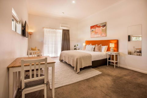 EM Apartments - Accommodation Great Ocean Road 3