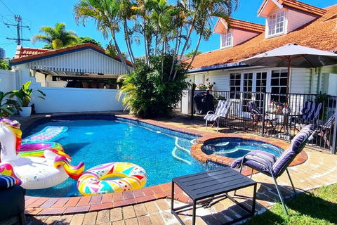 Fab 4brm Home With Pool A 15 Min Walk To Beach - Accommodation Great Ocean Road 0