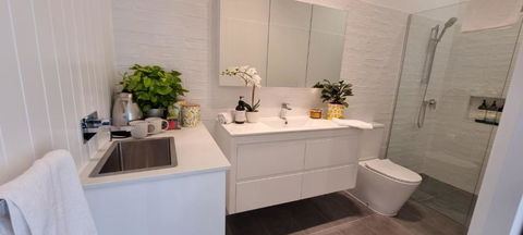 Fab 4brm Home With Pool A 15 Min Walk To Beach - Accommodation Great Ocean Road 4