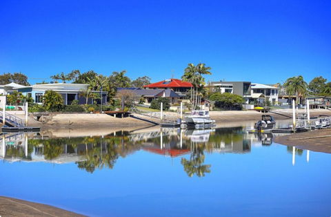 Fabulous Canal-front Unit In Mooloolaba - Accommodation Great Ocean Road 1