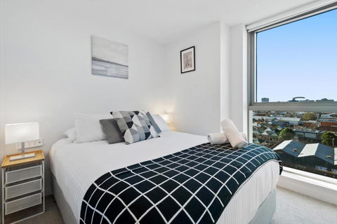 FLEMINGTON - Melbourne City Views - Accommodation Great Ocean Road 2