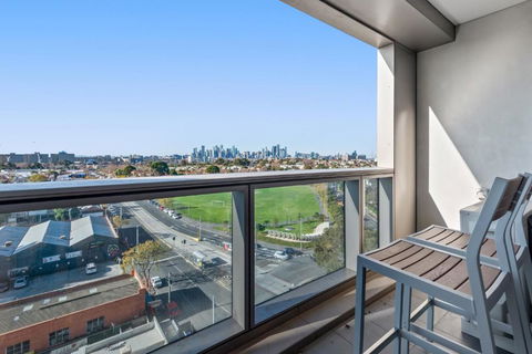 FLEMINGTON - Melbourne City Views - Accommodation Great Ocean Road 4