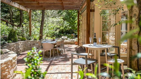 FROGWELL HOLLOW Immerse Into An Idyllic Fairytale - Accommodation Great Ocean Road 3