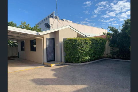 Fully Furnished Modern Unit In Centre Of City - Accommodation Great Ocean Road 2
