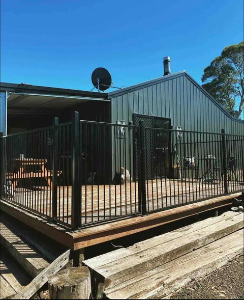 Great Lakes Wilderness Three Bedroom Home - Accommodation Great Ocean Road 3