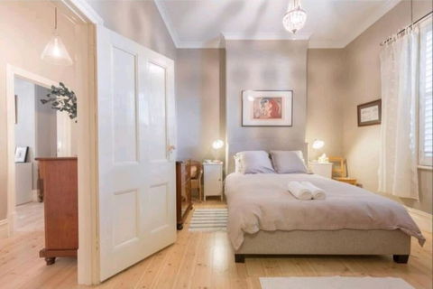Henry Morcomb 2 Bdrm Sleeps 4 WiFi - Accommodation Great Ocean Road 2