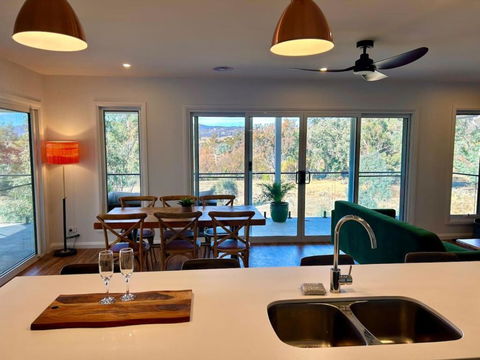House On The Hill - Accommodation Great Ocean Road 0