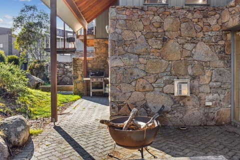 Ice 3 - Accommodation Great Ocean Road 1