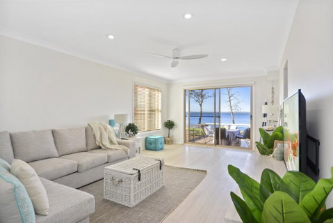 Adrift Retreat - St Georges Basin Waterfront Home - Accommodation Great Ocean Road 1