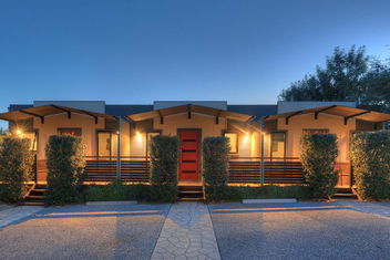 Airport Tourist Village Melbourne with Accommodation Great Ocean Road