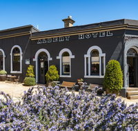 Albert Guest House and Mills Spa Suites - Accommodation Great Ocean Road