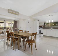 Alinga Longa Residence 4 bedroom with pool - Accommodation Great Ocean Road