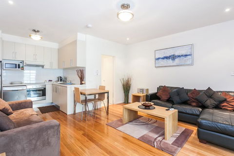 Anglesea River Apartments - Spa Apartment 23 - Accommodation Great Ocean Road 3