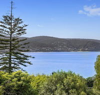 APARTMENT 29 PACIFIC APARTMENTS - Grand Escape with ocean views - Accommodation Great Ocean Road