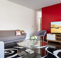 Apartment with Balcony and Parking near Racecourse - Accommodation Great Ocean Road