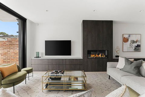Luxury NEW 5BDRM Oasis With Heated Pool - Accommodation Great Ocean Road 3